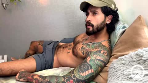 Snapshot of felix_candela chatting on February 10, 2025, 6:45 pm Felix Candela online show from February 10, 2025, 6:45 pm