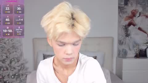 Snapshot of felix_rey chatting on January 18, 2026, 9:18 pm Felix online show from January 18, 2026, 9:18 pm