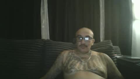 Snapshot of felixrlarios25 chatting on June 4, 2026, 7:03 am felixrlarios25 online show from June 4, 2026, 7:03 am
