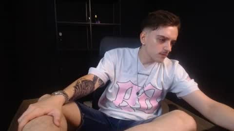 Snapshot of felixstark chatting on July 21, 2026, 5:54 am FelixStark online show from July 21, 2026, 5:54 am