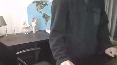 femdomsubby online show from October 31, 2025, 6:47 am