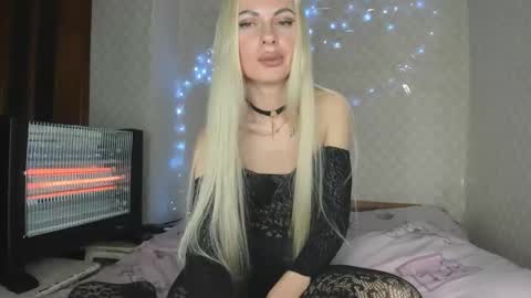 femida13 online show from November 28, 2025, 5:04 pm