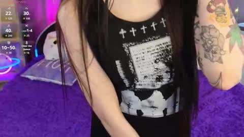 Snapshot of fenilea chatting on December 15, 2025, 8:35 pm Fenilea online show from December 15, 2025, 8:35 pm