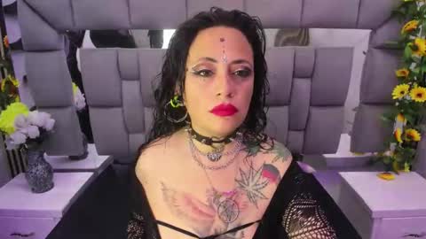 Fenix Lilith69 online show from November 1, 2025, 1:02 pm