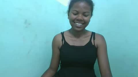 Snapshot of fenou122745 chatting on January 6, 2026, 5:44 am fenou122745 online show from January 6, 2026, 5:44 am