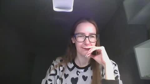 Snapshot of feraliss chatting on May 17, 2026, 8:49 pm feraliss online show from May 17, 2026, 8:49 pm