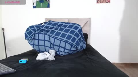 Snapshot of ferb_blackwood chatting on March 7, 2025, 12:01 pm Ferb Blackwood online show from March 7, 2025, 12:01 pm