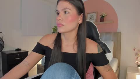 Fer  online show from September 11, 2025, 3:06 am