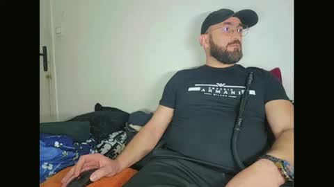 Snapshot of fethi2020 chatting on February 1, 2025, 9:19 pm Le prence unconnu online show from February 1, 2025, 9:19 pm