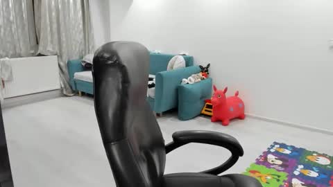 Snapshot of fetishcatalea chatting on November 22, 2025, 8:19 pm Catalea DM online show from November 22, 2025, 8:19 pm