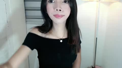 feyaaa online show from February 11, 2025, 7:38 pm