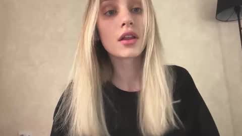 Lisa online show from January 11, 2026, 9:47 am