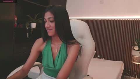 Freyja  online show from April 1, 2026, 12:11 am