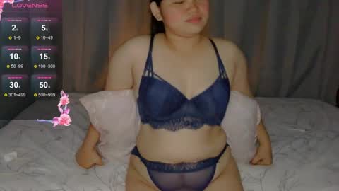 Snapshot of fhwilloughbyxx chatting on April 18, 2026, 7:07 pm fhwilloughbyxx online show from April 18, 2026, 7:07 pm