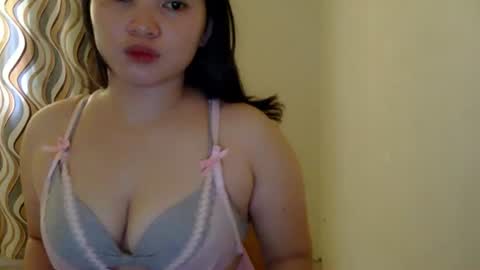 fhwilloughbyxx online show from June 16, 2026, 4:37 am