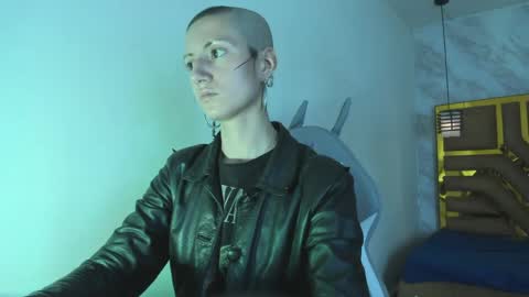   online show from March 28, 2026, 3:33 pm