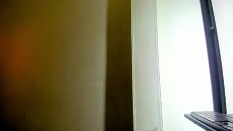   online show from April 10, 2026, 12:10 pm