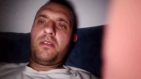 Snapshot of figonik chatting on December 5, 2024, 9:39 pm Nick online show from December 5, 2024, 9:39 pm