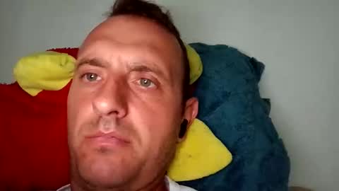 Snapshot of figonik chatting on September 18, 2025, 5:20 am Nick online show from September 18, 2025, 5:20 am