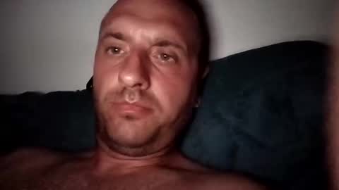 Snapshot of figonik chatting on September 21, 2025, 7:37 pm Nick online show from September 21, 2025, 7:37 pm