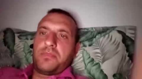 Snapshot of figonik chatting on October 12, 2025, 6:40 pm Nick online show from October 12, 2025, 6:40 pm