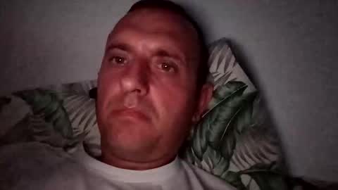 Snapshot of figonik chatting on October 26, 2025, 7:53 pm Nick online show from October 26, 2025, 7:53 pm