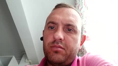 Snapshot of figonik chatting on November 4, 2025, 6:01 am Nick online show from November 4, 2025, 6:01 am