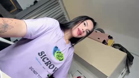 Sandy online show from December 5, 2024, 7:06 pm