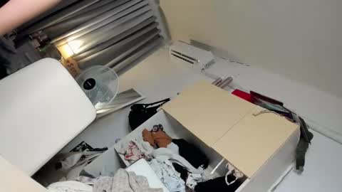 Sandy online show from October 8, 2025, 8:12 am