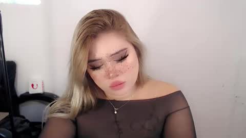 Snapshot of filipina_slutty69xxx chatting on September 12, 2025, 1:38 am Angela DONT FORGET TO FOLLOW AND GIVE ME APPRECIATION online show from September 12, 2025, 1:38 am