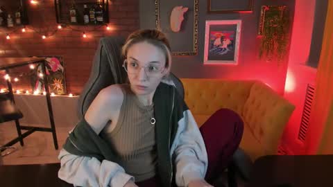 Snapshot of filipinaadams chatting on September 8, 2025, 8:19 pm cap and Lana  online show from September 8, 2025, 8:19 pm