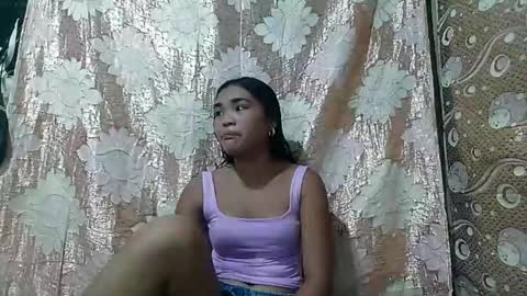 Snapshot of filipinagirl_18 chatting on April 5, 2026, 10:23 am filipinagirl_18 online show from April 5, 2026, 10:23 am