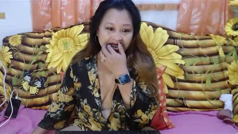 Yhen online show from January 5, 2025, 7:17 pm