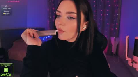 Snapshot of filister666 chatting on January 4, 2025, 4:01 am LEEN online show from January 4, 2025, 4:01 am