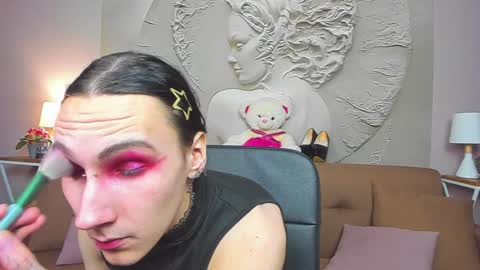 Honey Ill be waiting for you Tue Wed Thu Fri Sat Sun 10am-5pm online show from January 19, 2025, 10:06 am