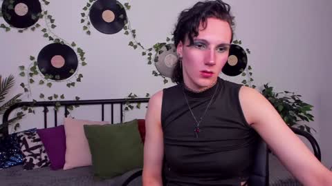 Honey Ill be waiting for you Tue Wed Thu Fri Sat Sun 10am-5pm online show from January 25, 2025, 10:08 am