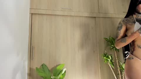 Snapshot of filletatouee chatting on November 8, 2025, 12:00 am filletatouee online show from November 8, 2025, 12:00 am