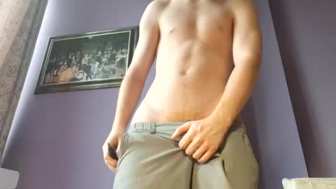 Whitechocolate online show from December 21, 2025, 8:43 am