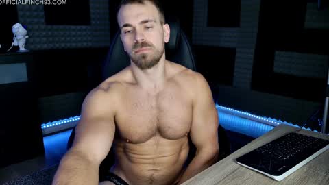 Snapshot of finch93 chatting on January 6, 2025, 6:20 pm Nick online show from January 6, 2025, 6:20 pm