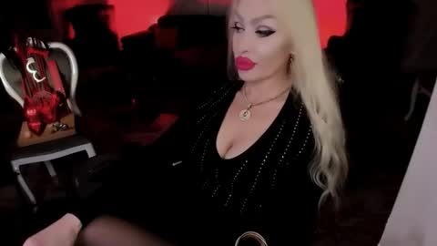 AlfaFemale online show from November 27, 2025, 6:26 am