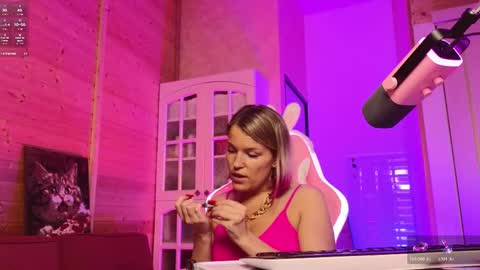 Lady online show from April 29, 2026, 5:52 pm