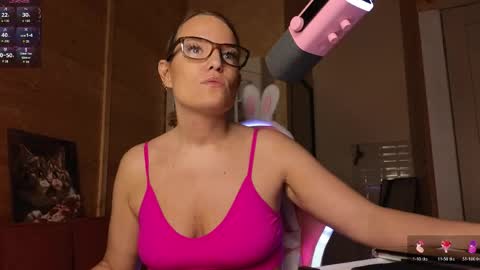 Lady online show from May 28, 2026, 9:56 pm