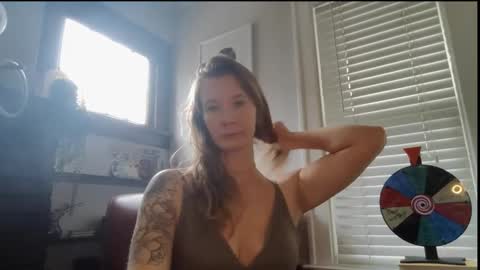 Snapshot of findomgoddessnatalia chatting on October 23, 2025, 5:12 pm Goddess Natalia Findom online show from October 23, 2025, 5:12 pm