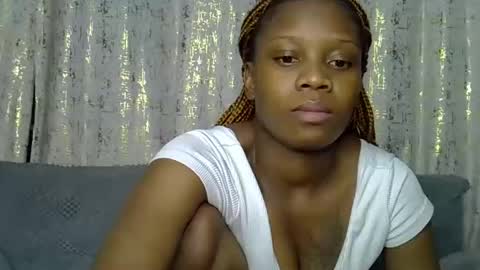 fine_queen12 online show from April 20, 2026, 5:48 pm