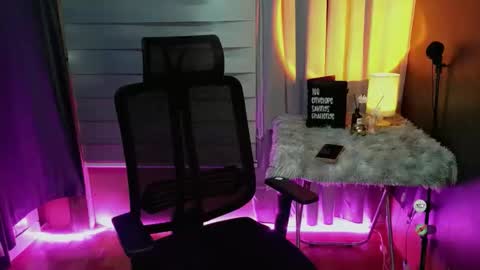 Snapshot of finestgodes_aki chatting on February 8, 2026, 2:09 pm finestgodes_aki online show from February 8, 2026, 2:09 pm