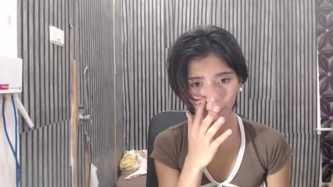 fiona908995 online show from March 8, 2026, 11:03 am