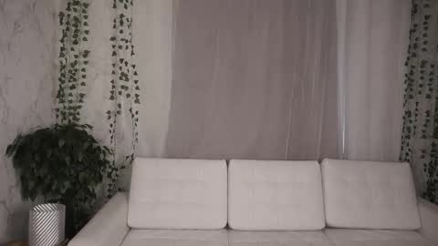 Emily online show from March 11, 2026, 6:52 am