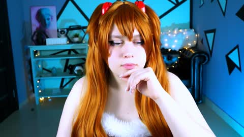 fiora online show from December 28, 2024, 3:04 pm