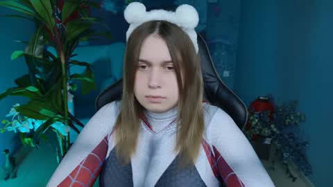 fiora online show from January 7, 2025, 11:05 am