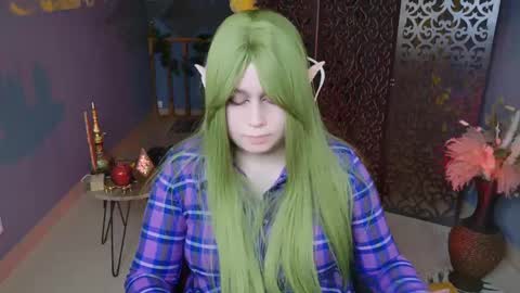 fiora online show from March 9, 2025, 2:32 pm